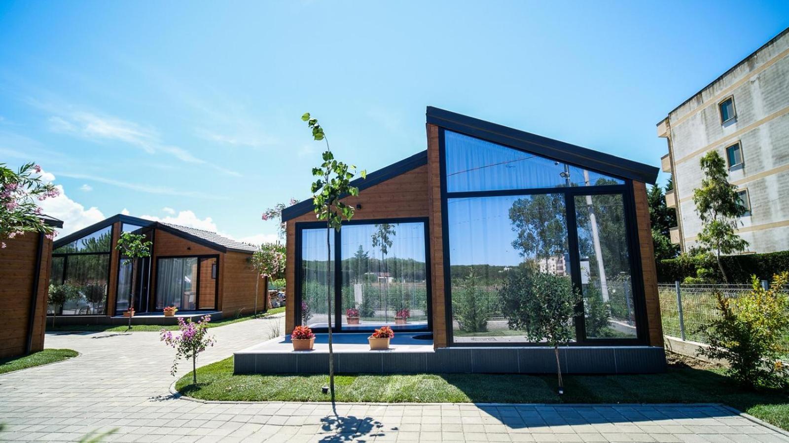The Bungalow'S Golem  Luaran gambar